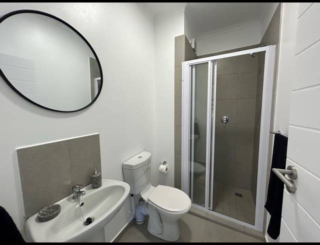 2 BEDROOM APARTMENT TO LET IN WATERFALL